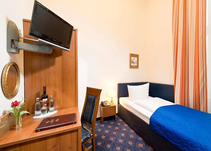 & Zarenhof Mitte Otel 3*