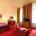 Hotel & Zarenhof Mitte 3*