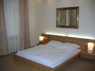 & Zarenhof Mitte 3* ברלין